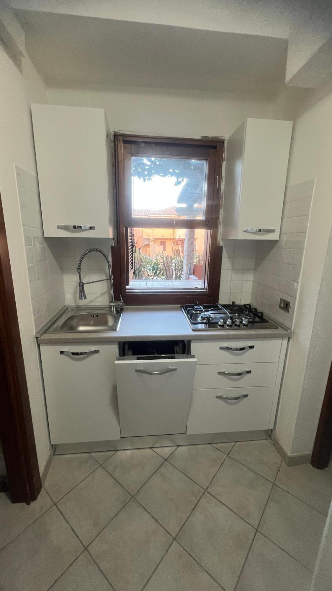 Ferienwohnung Casa Sibilla Bi-Locale Con Terrazza A 60 Metri Dal Mare Marinella  Exterior foto